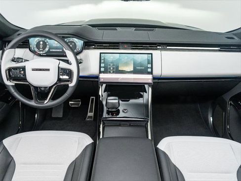 New 2025 Land Rover Range Rover Sport SV Edition Two image 19