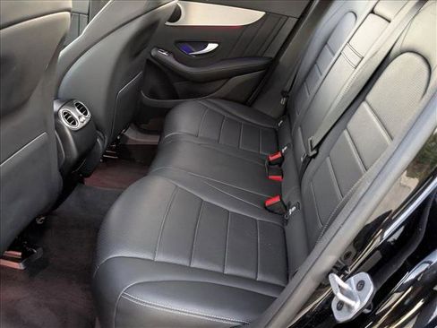 Used 2022 Mercedes-Benz GLC 300 4MATIC image 18