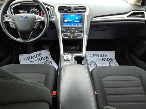 Certified 2020 Ford Fusion SE image 11