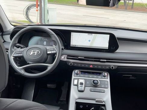 Used 2024 Hyundai Palisade SEL image 25
