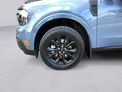 Certified 2024 Ford Maverick Lariat w/ Black Appearance Package image 9
