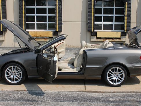 Used 2008 Mercedes-Benz CLK 350 Cabriolet image 8