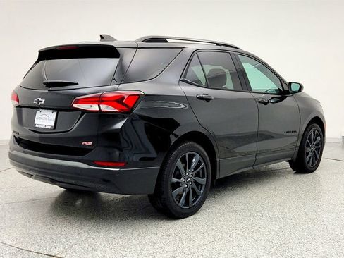 Used 2022 Chevrolet Equinox RS w/ LPO, Floor Liner Package image 5