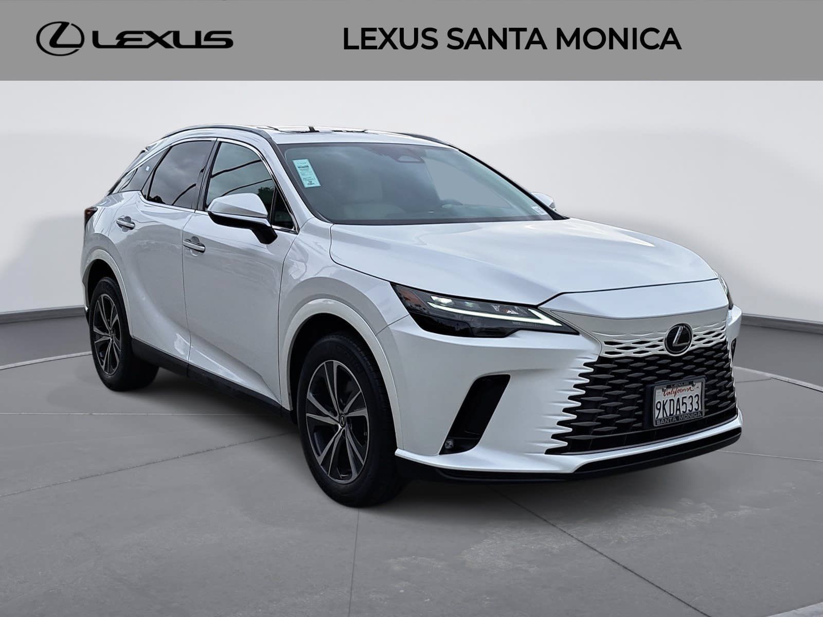 Used 2024 Lexus RX 350 FWD w/ Technology Package image 3