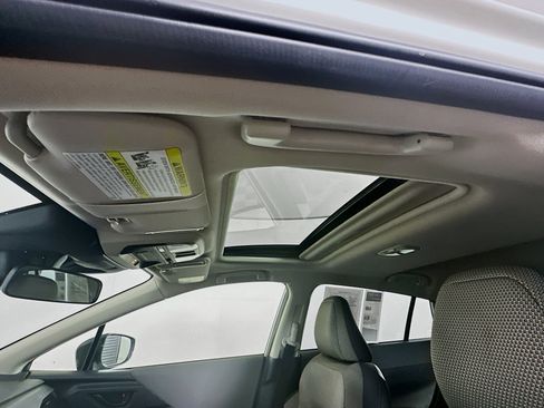 Used 2024 Subaru Crosstrek 2.0i Premium image 25