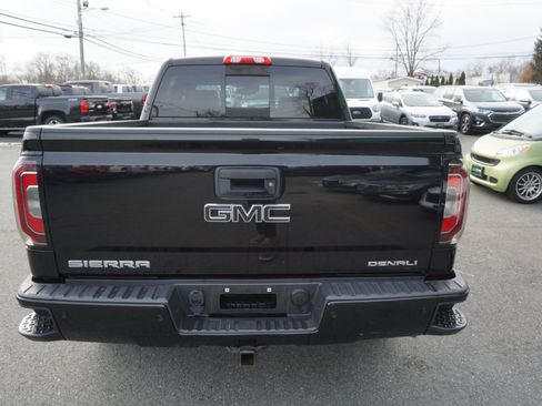 Used 2018 GMC Sierra 1500 Denali w/ Denali Ultimate Package image 5