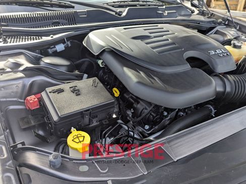 Used 2022 Dodge Challenger GT image 29