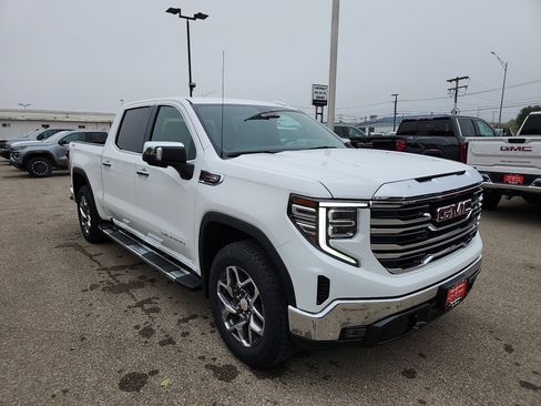 New 2026 GMC Sierra 1500 SLT w/ SLT Premium Package image 2