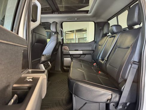 Used 2023 Ford F350 Lariat w/ Lariat Ultimate Package AWD/4WD image 19