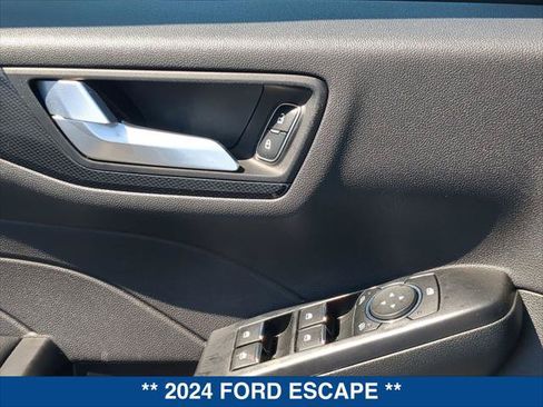 Certified 2024 Ford Escape ST-Line w/ Tech Pack #1 FWD image 11