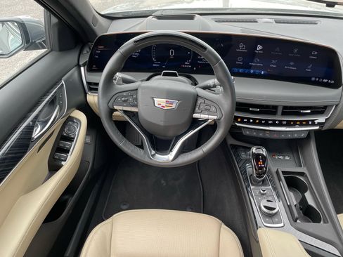 Used 2025 Cadillac CT5 Premium Luxury RWD image 7