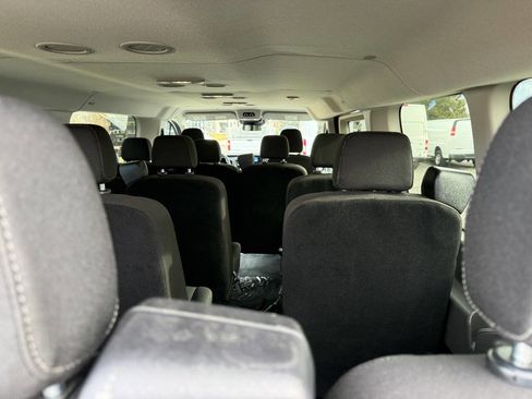 Used 2023 Ford Transit 350 XL image 27