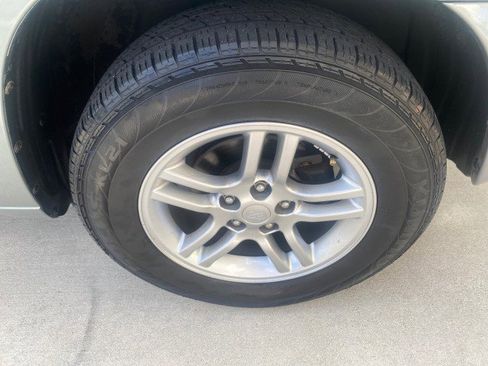 Used 2005 Toyota RAV4 2WD image 89