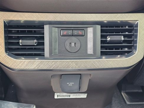 New 2025 Ford F350 King Ranch image 19