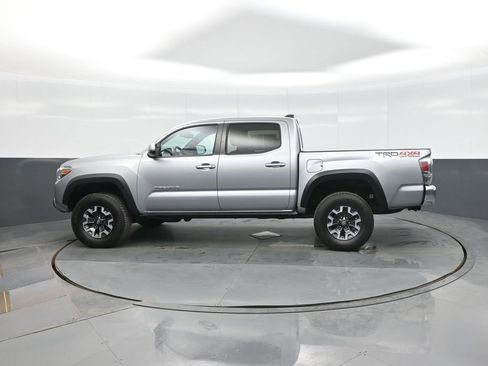 Certified 2020 Toyota Tacoma TRD Off-Road image 4