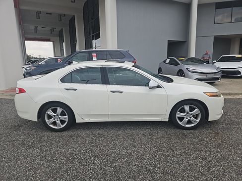 Used 2009 Acura TSX w/ Technology Package image 3