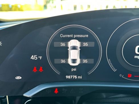 Used 2020 Porsche Taycan 4S image 20