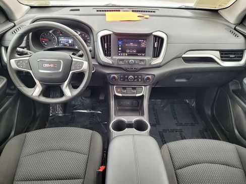 Used 2023 GMC Terrain SLE w/ Driver Convenience Package image 9