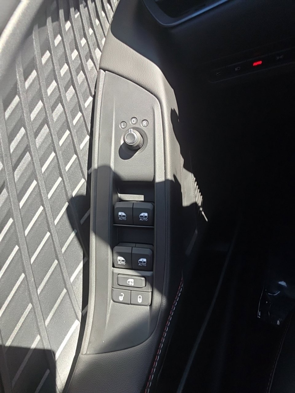 New 2027 Dodge Charger R/T w/ Driver Convenience Group AWD/4WD image 36