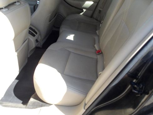 Used 2014 Ford Taurus Limited image 17