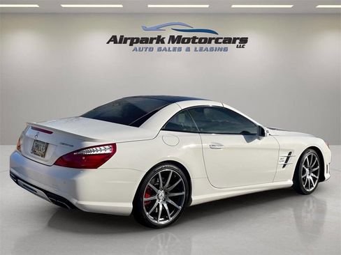 Used 2015 Mercedes-Benz SL 63 AMG image 10