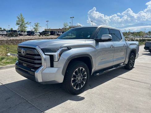 Used 2023 Toyota Tundra Limited AWD/4WD image 4