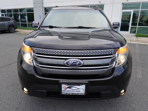 Used 2015 Ford Explorer XLT w/ Equipment Group 202B AWD/4WD image 2