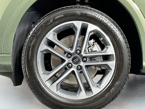 Used 2025 Audi Q5 Premium Plus w/ Premium Plus AWD/4WD image 11