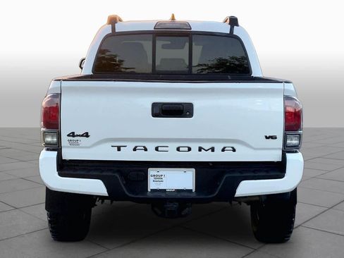 Used 2018 Toyota Tacoma SR w/ SR Convenience Package AWD/4WD image 5