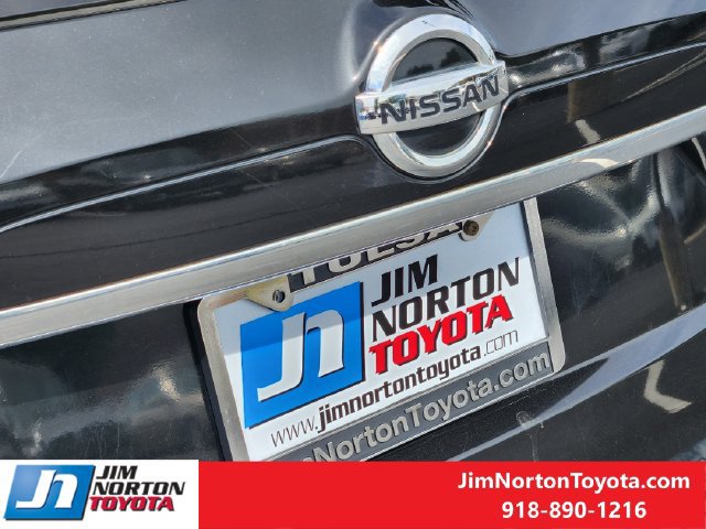 Used 2019 Nissan Rogue SV w/ Sun & Sound Touring Package FWD image 12
