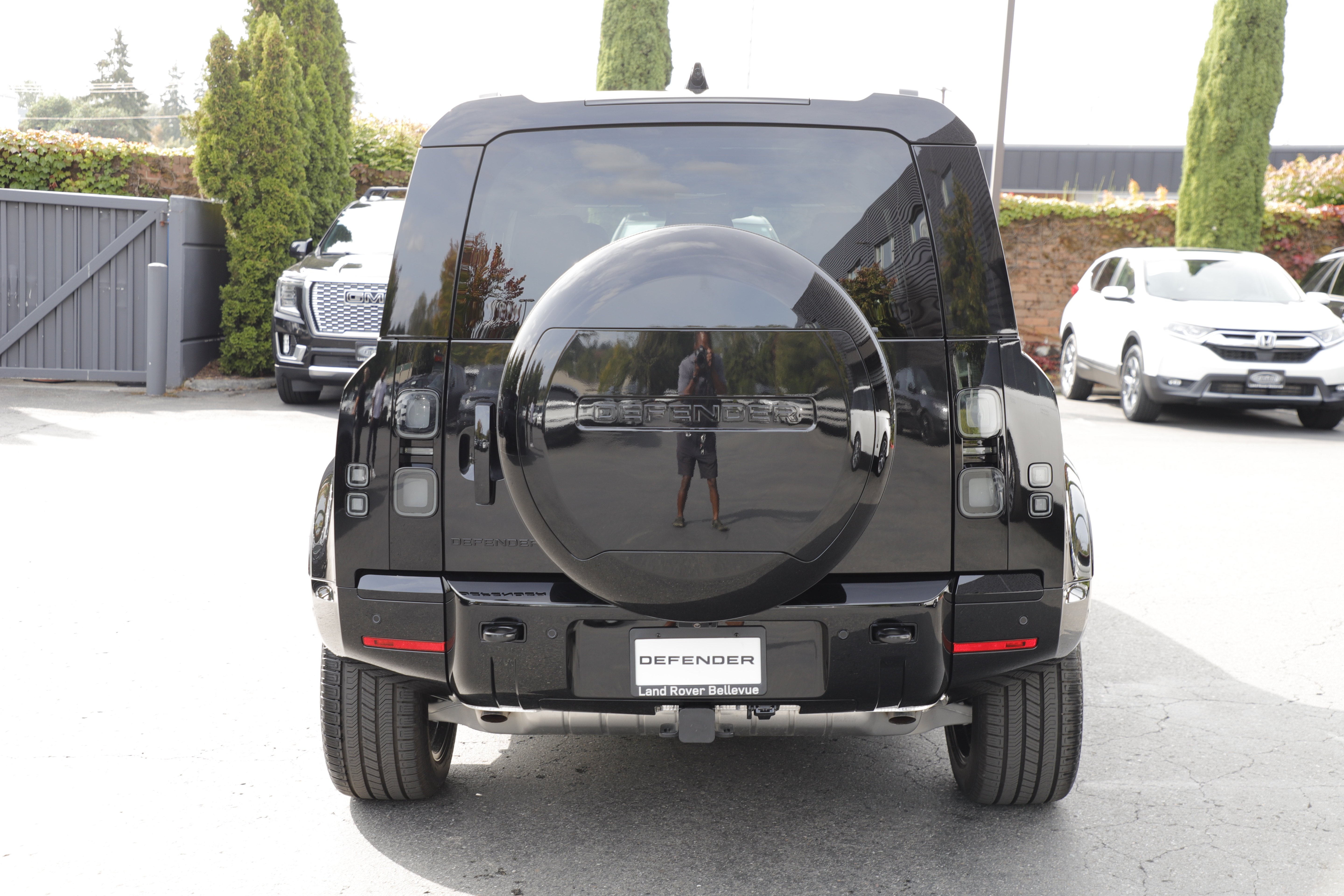New 2026 Land Rover Defender 110 X-Dynamic SE AWD/4WD image 4