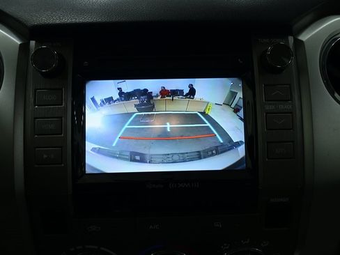 Used 2017 Toyota Tundra SR5 image 23