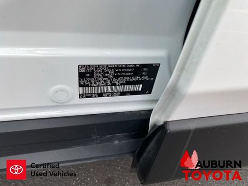 Certified 2024 Toyota RAV4 LE AWD/4WD image 32