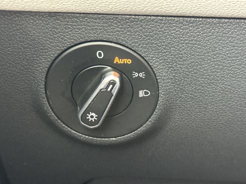 Certified 2025 Volkswagen Taos S image 14