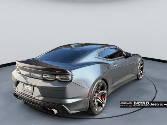 Used 2019 Chevrolet Camaro SS RWD image 5