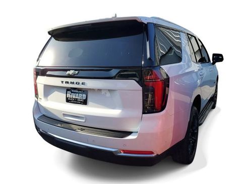 Used 2025 Chevrolet Tahoe LS RWD image 4