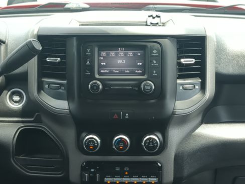 Used 2022 RAM 5500 Tradesman w/ Chrome Appearance Group RWD image 16