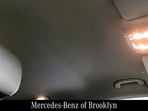 Used 2021 Mercedes-Benz GLB 250 GLB 250 image 18