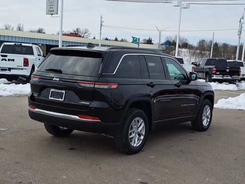 New 2026 Jeep Grand Cherokee Laredo image 4