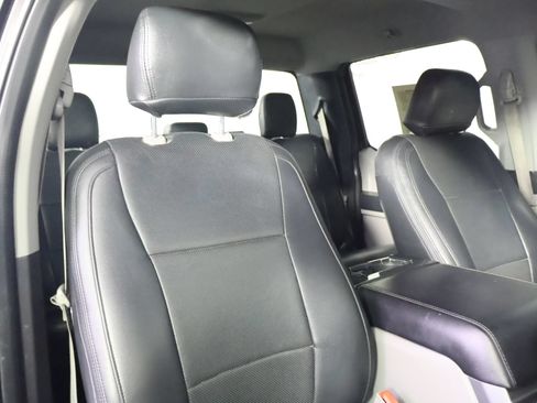 Used 2019 Ford F250 XLT w/ XLT Premium Package AWD/4WD image 48