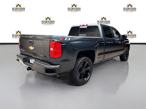 Used 2018 Chevrolet Silverado 1500 LT w/ All Star Edition image 5
