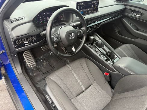 Used 2023 Honda Accord Sport image 13