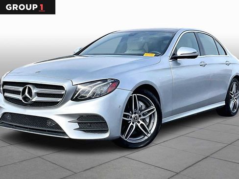 Used 2018 Mercedes-Benz E 400 E 400 image 1
