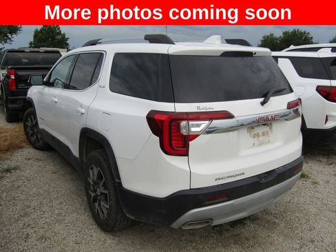 Used 2022 GMC Acadia SLE w/ Driver Convenience Package FWD image 3
