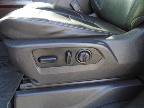 Used 2020 Chevrolet Silverado 2500 LTZ w/ LTZ Plus Package image 16