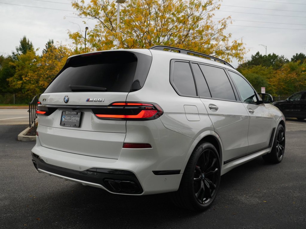 Used 2025 BMW X7 M60i w/ Executive Package AWD/4WD image 18