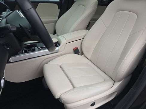 Used 2023 Mercedes-Benz GLB 250 GLB 250 image 23