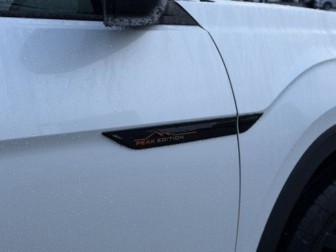 New 2026 Volkswagen Atlas Peak Edition image 11