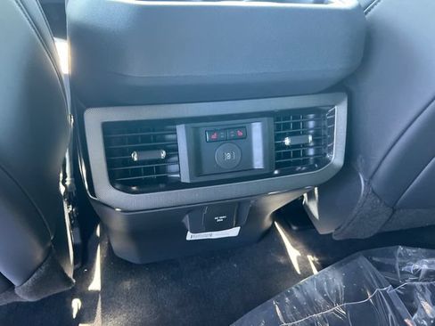 New 2026 Ford F450 Platinum w/ FX4 Off-Road Package AWD/4WD image 23