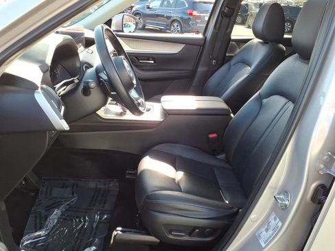 Used 2025 MAZDA CX-90 3.3 Turbo w/ Preferred Package image 4